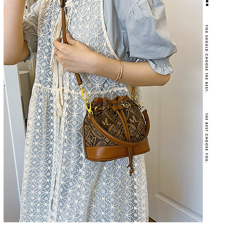 Women's Retro Fashion Bucket Style Bag