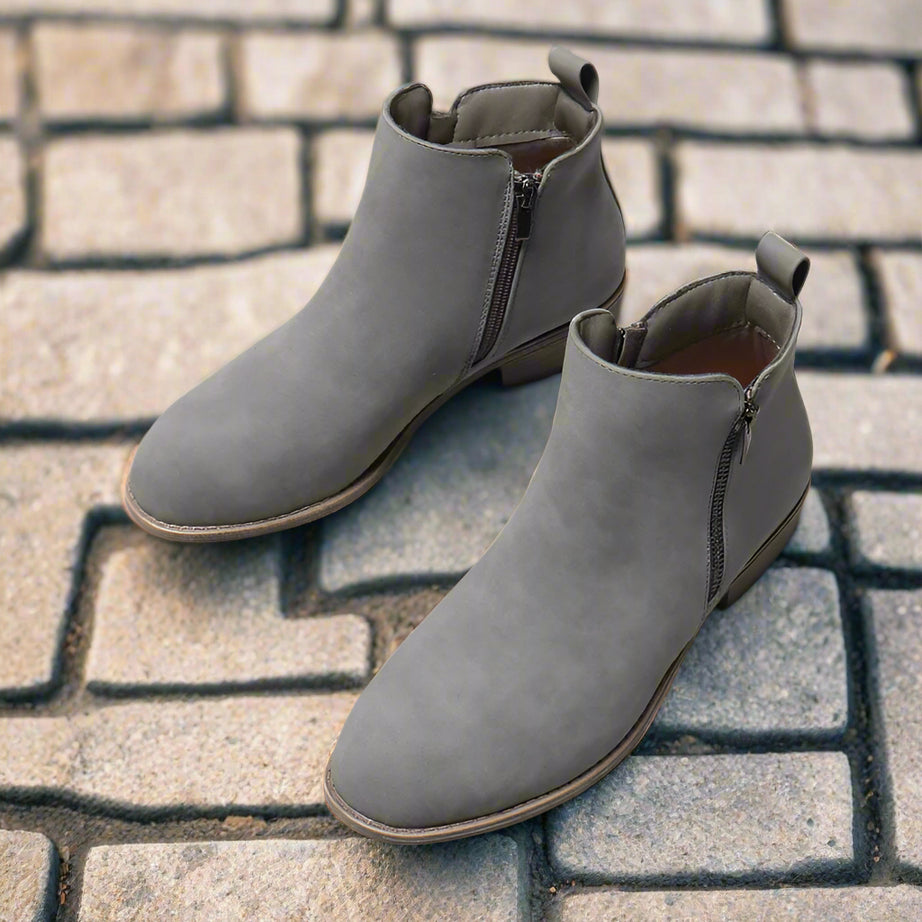 Men's Leather Low Heel Side Zipper Chelsea Boots