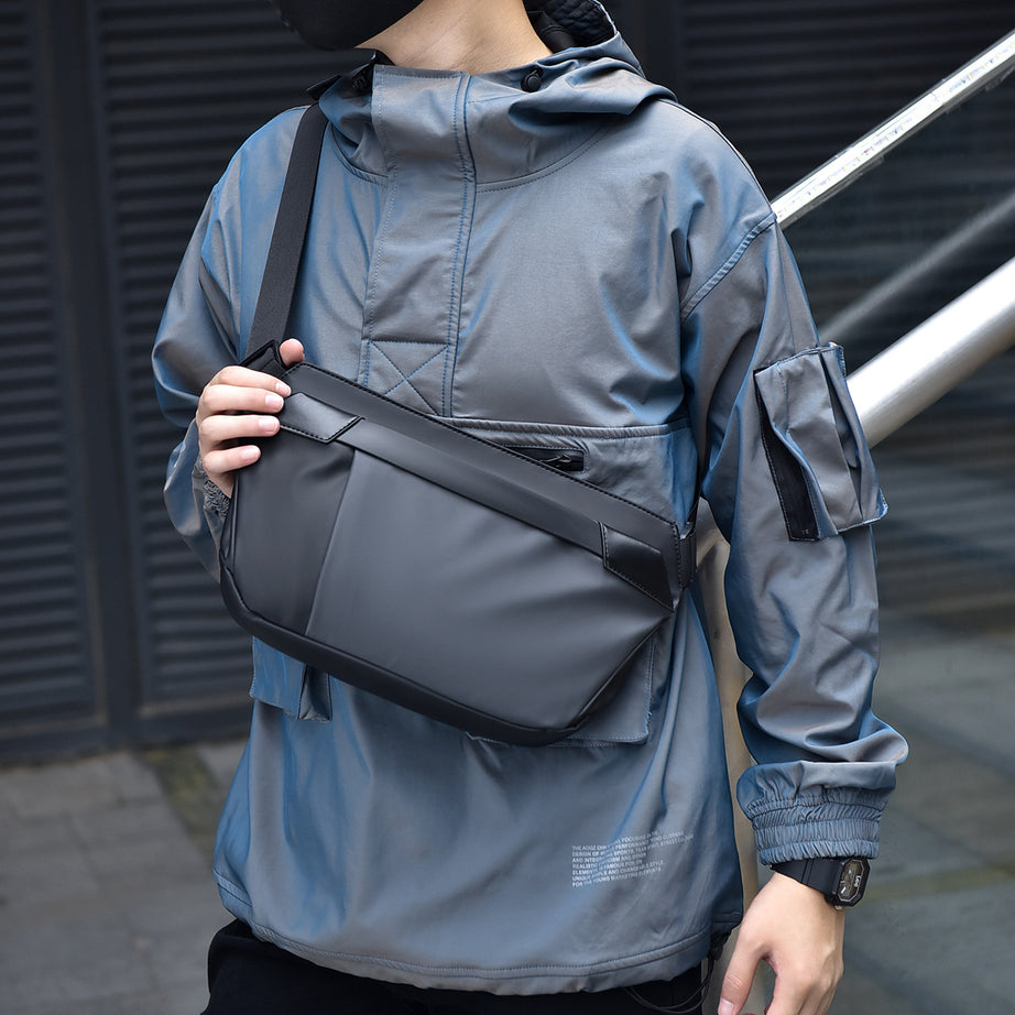 Men's Fashionable Messenger Backpack