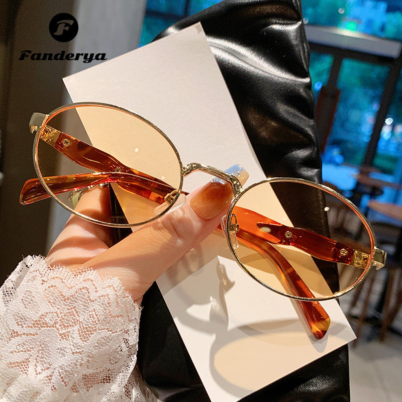 Women's Small Frame Round Retro Sunglasses