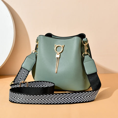 Women's Large-Capacity Trendy Elegant Shoulder Bag