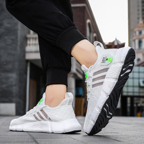 Men's Fly-woven Mesh Breathable Low-top Running Shoes