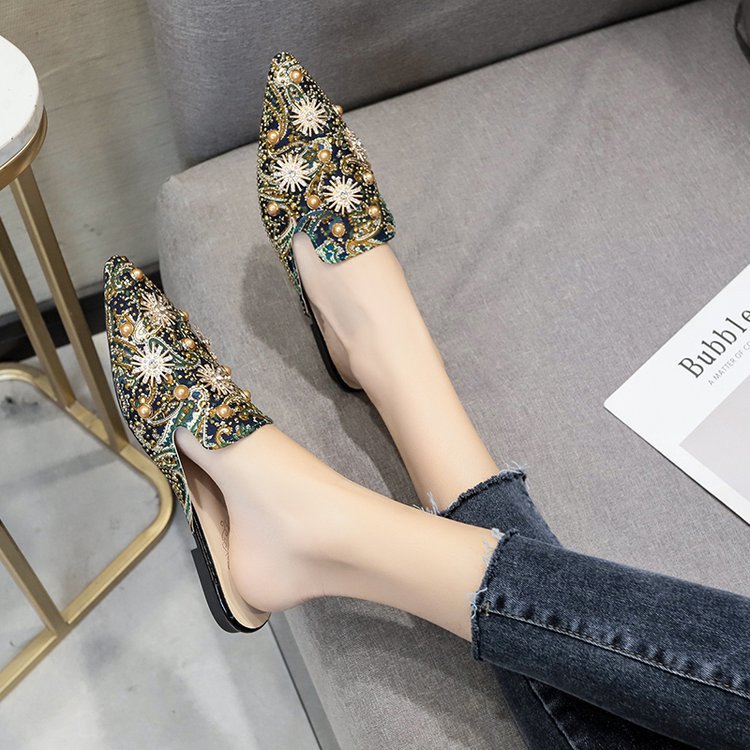 Women's Flat Shoes Rivets Shiny Pointed Half Slippers
