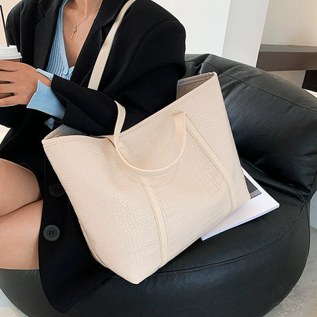 Women's Leather Large Capacity Trendy Shoulder Bag