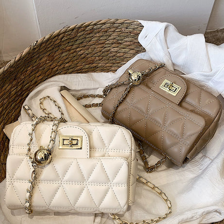 Women's Ringling Chain Shoulder Bag