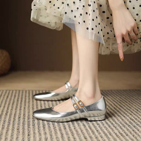 Women's Soft Leather Retro Flat Shoes