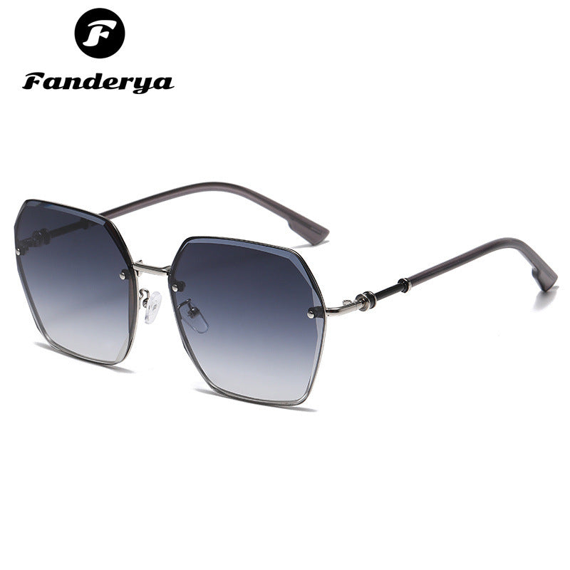 Women's Round Face Thin Large Frame Sunglasses