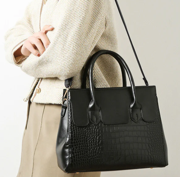 Women's Leather Shoulder Handbag Set