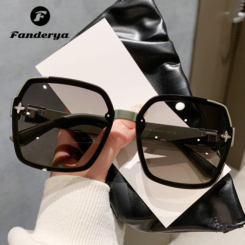 Women's Large Frame Fashion Trend Sunglasses