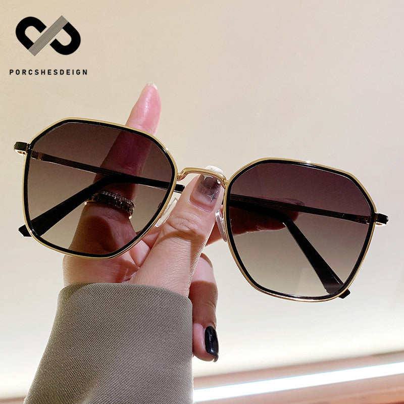 Women's Metal Artifact UV Protection Fashion Sunglasses
