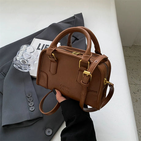 Women's Retro Leather Small Bag (In Stock)