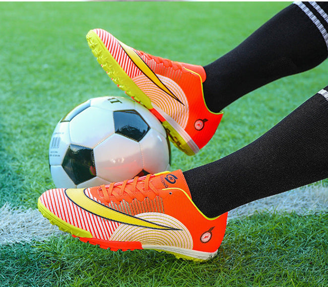 Men's Football Broken Nails Breathable Shoes