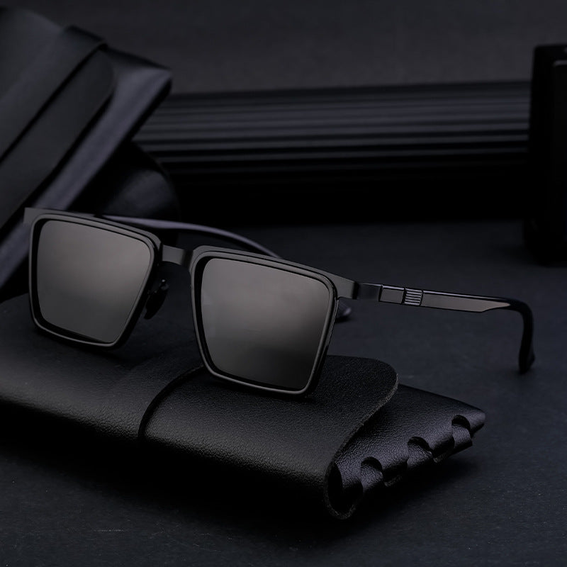 Women's Small Frame Retro Box Sunglasses