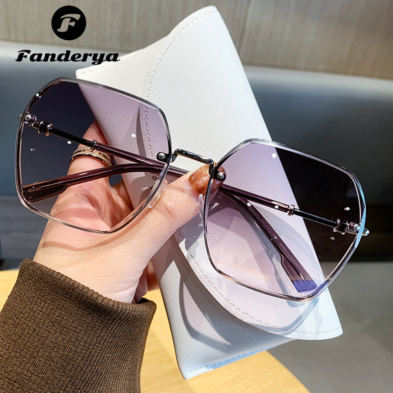 Women's Round Face Thin Large Frame Sunglasses