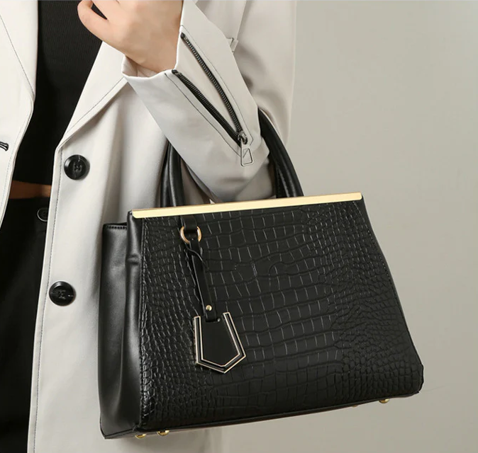 Women's Leather Luxury Crocodile Desige Handbag
