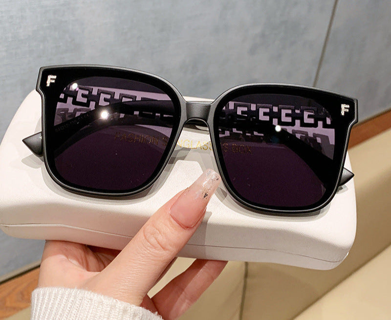 Women's Large Frame UV-Protract Sunglasses