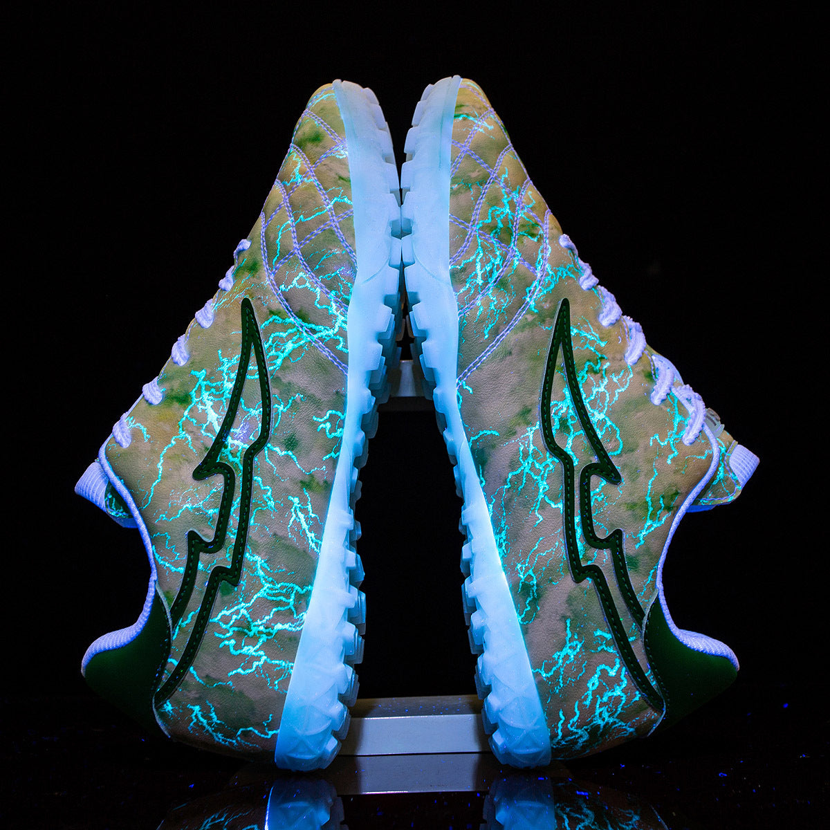 Men's Football Luminous Broken Nails Shoes