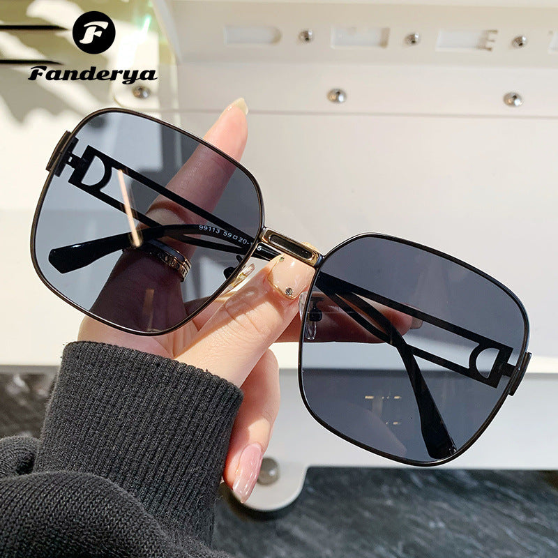 Women's Metal Fashion UV Protection Summer Sunglasses