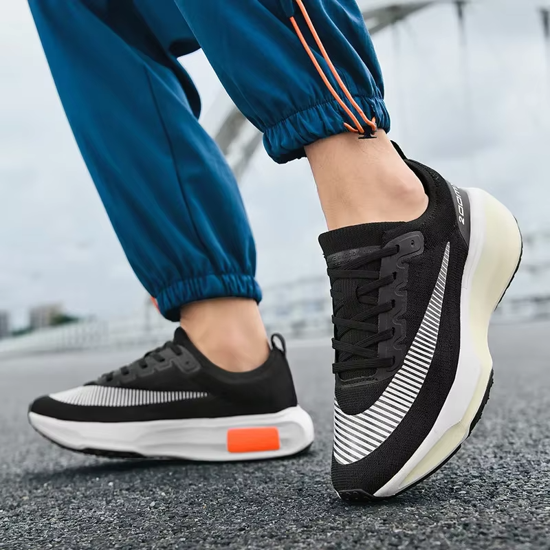 Men's Fashion Breathable Running Shoes