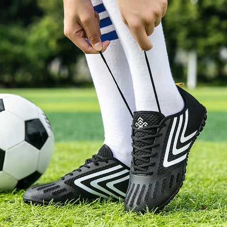 Men's Football Mesh Breathable Sports Shoes